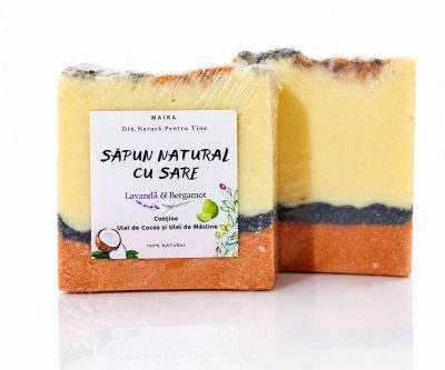 Săpun natural artizanal cu sare, îmbogățit cu uleiuri esențiale de lavandă și bergamot, pentru o curățare delicată și revigorantă a pielii.