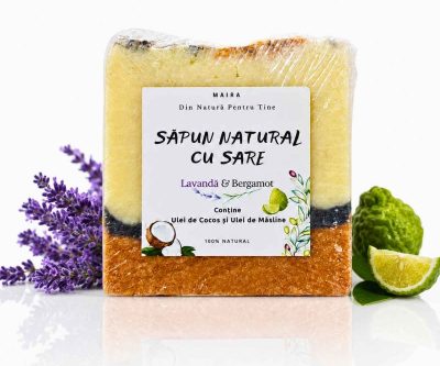 Săpun natural artizanal cu sare, îmbogățit cu uleiuri esențiale de lavandă și bergamot, pentru o curățare delicată și revigorantă a pielii.