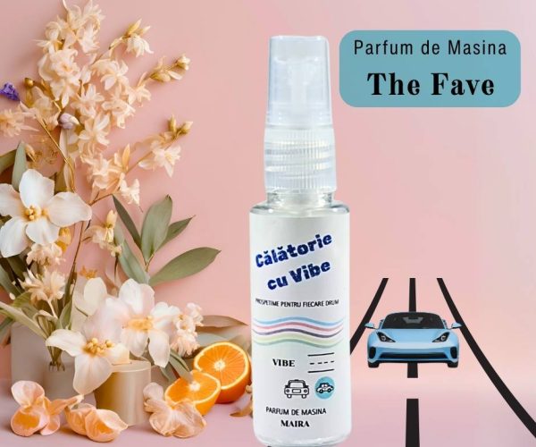 Parfum de mașină „The Fave”, 35 ml, pulverizator cu note de violet, mandarină, mimosa, iris, iasomie sambac, mosc, lemn de santal și ambroxan.