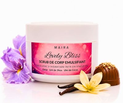 scrub corp natural cu zahar lovely bliss parfum floral vanilat cu ulei de migdale si unt de shea pentru exfoliere si piele fina